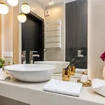Glossy G20 Apartman